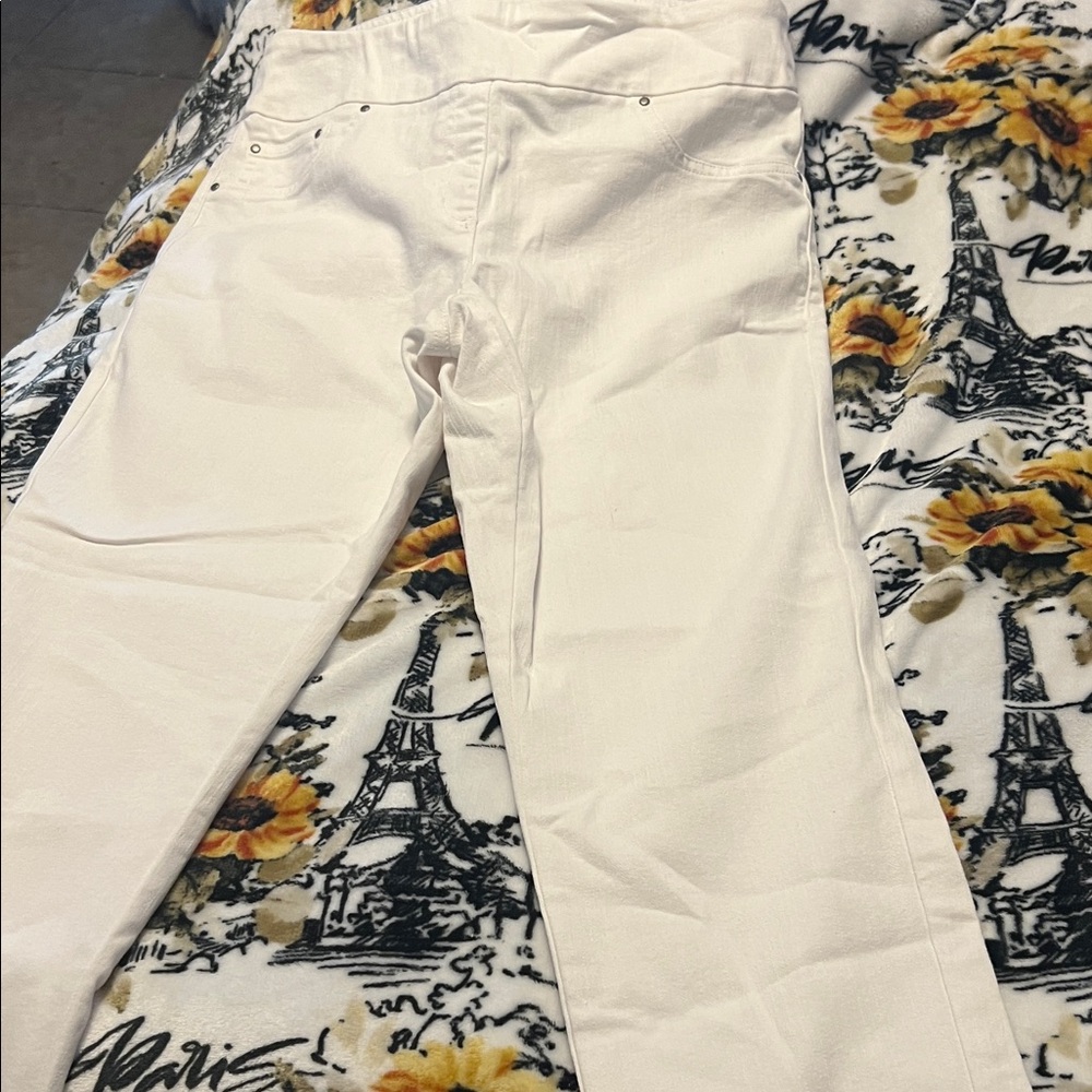 Ruby Rd. Women's Off-White Straight Leg Jeans